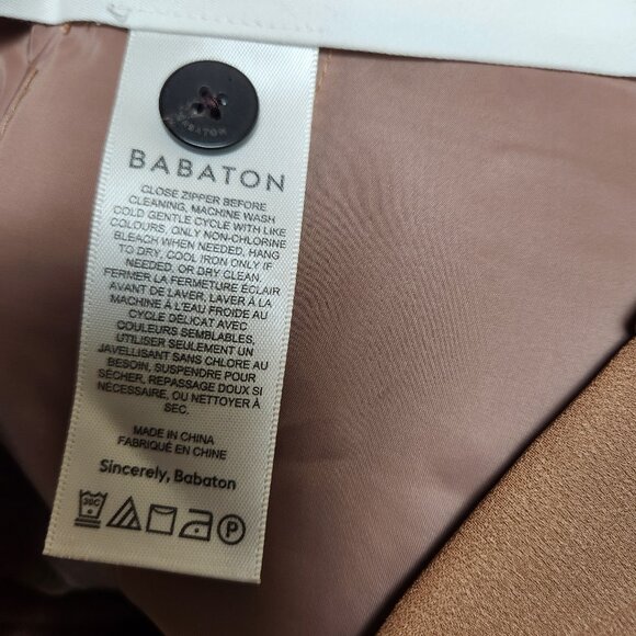 Aritzia BABATON Pleated Mid-Thigh Short / 8 - Picture 7 of 8